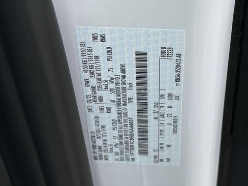 New 2025 Ford Transit 250 148 Medium Roof w/ Load Area Protection Package image 20