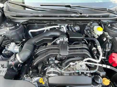Used 2025 Subaru Outback Limited AWD/4WD image 31