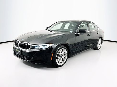 Used 2025 BMW 330i Sedan image 3