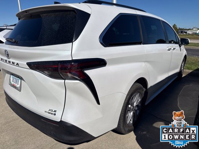 Used 2024 Toyota Sienna XLE FWD image 10