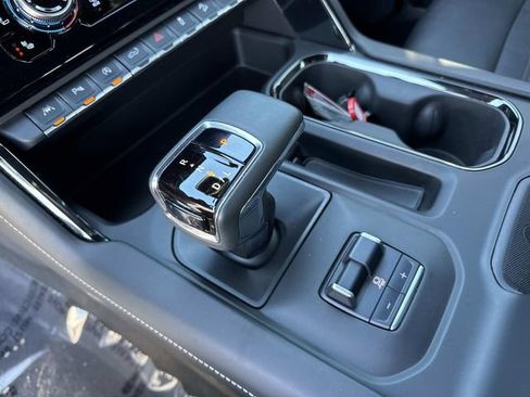 Used 2023 GMC Sierra 1500 AT4X image 24