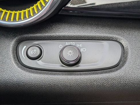 New 2026 Chevrolet Trax ACTIV w/ Driver Confidence Package FWD image 21