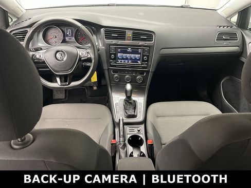 Used 2020 Volkswagen Golf 4-Door image 4