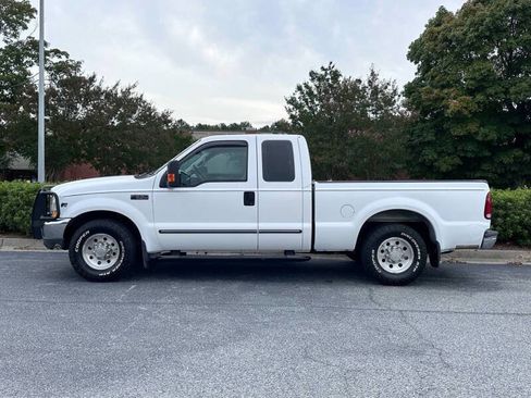 Used 2000 Ford F250 XL image 3