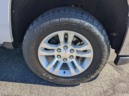 Used 2018 Chevrolet Silverado 1500 LT w/ Max Trailering Package image 11