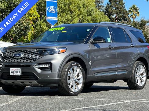 Used 2022 Ford Explorer Platinum w/ Equipment Group 601A image 8