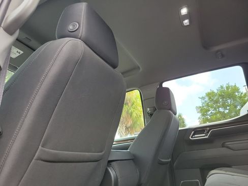 Used 2025 Chevrolet Silverado 1500 LT RWD image 16