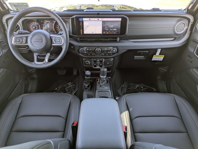 New 2026 Jeep Wrangler Unlimited Sahara AWD/4WD image 15