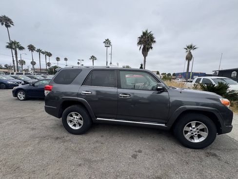 Used 2010 Toyota 4Runner SR5 RWD image 8