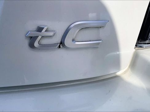 Used 2015 Scion tC FWD image 8
