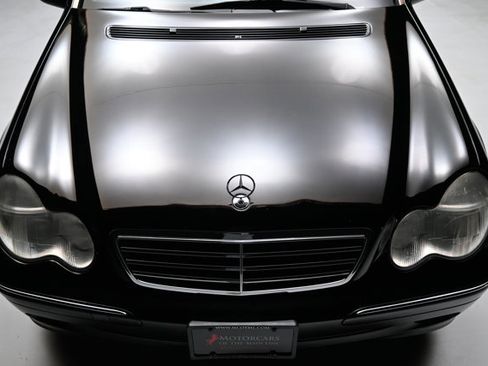 Used 2003 Mercedes-Benz C 230 Sedan image 28
