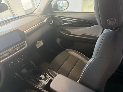 New 2026 Chevrolet TrailBlazer LS w/ LS Convenience Package AWD/4WD image 16