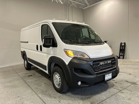 New 2026 RAM ProMaster 1500 w/ Convenience Group image 4