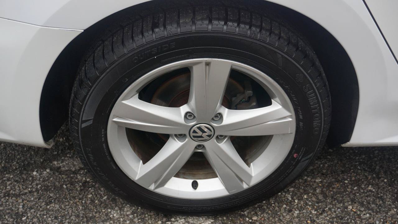 Used 2015 Volkswagen Passat 1.8T Limited Edition FWD image 20