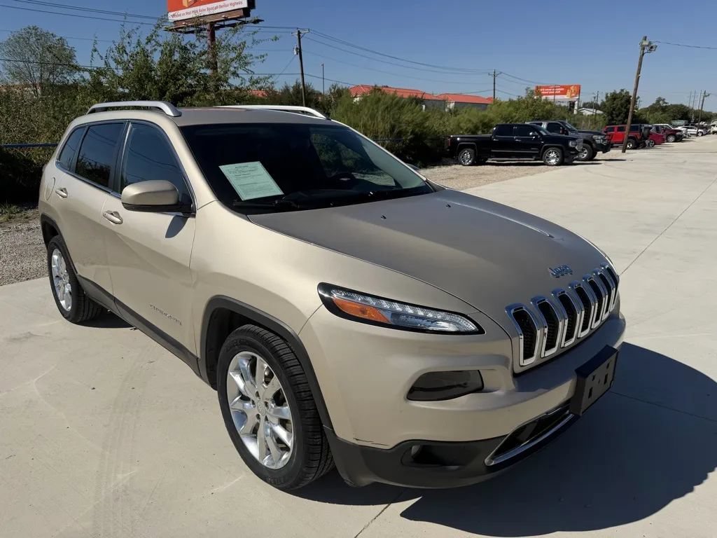 Used 2015 Jeep Cherokee Limited FWD image 3