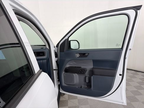 Used 2025 Ford Maverick XL FWD image 28