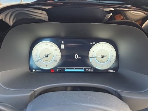 Used 2024 Hyundai Palisade Calligraphy image 9