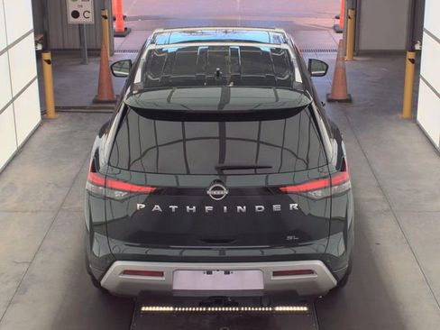 Certified 2025 Nissan Pathfinder SL w/ SL Premium Package image 3