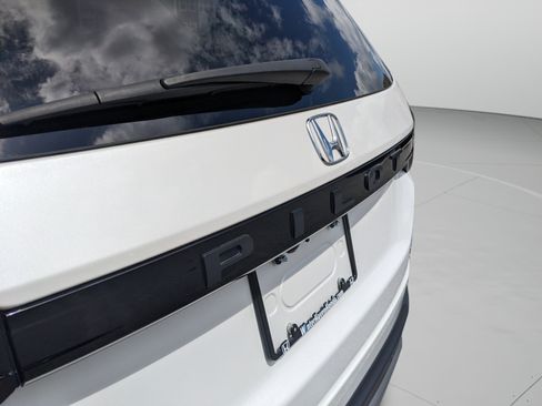 Used 2025 Honda Pilot Touring image 40