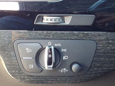 Used 2017 Audi Q7 3.0T Premium Plus image 24