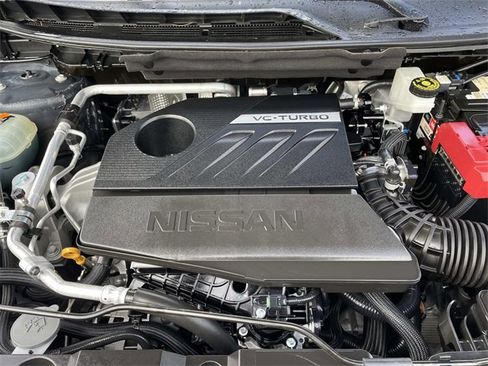 Used 2024 Nissan Rogue SV image 37