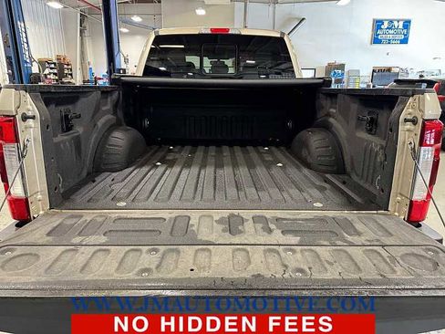 Used 2017 Ford F250 Lariat w/ Chrome Package image 12