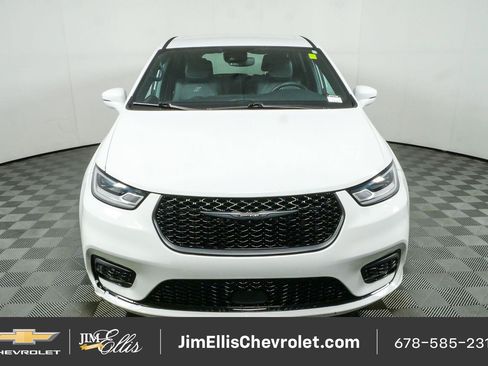 Used 2022 Chrysler Pacifica Touring-L w/ S Appearance Package FWD image 24