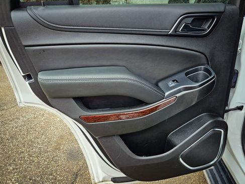 Used 2018 GMC Yukon SLT w/ Premium Edition image 34