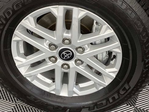 Used 2024 Toyota Tundra SR5 w/ Advanced Technology Package AWD/4WD image 33