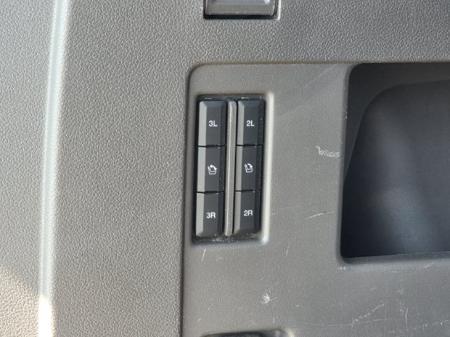 Used 2018 Ford Expedition Limited w/ Equipment Group 301A RWD image 39