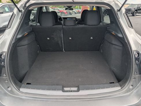 Used 2025 Nissan Kicks SV AWD/4WD image 9