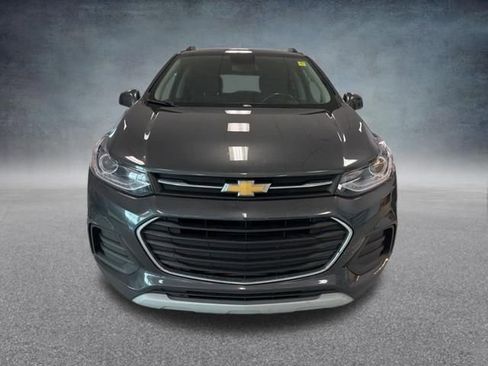 Used 2019 Chevrolet Trax LT w/ Driver Confidence Package AWD/4WD image 3