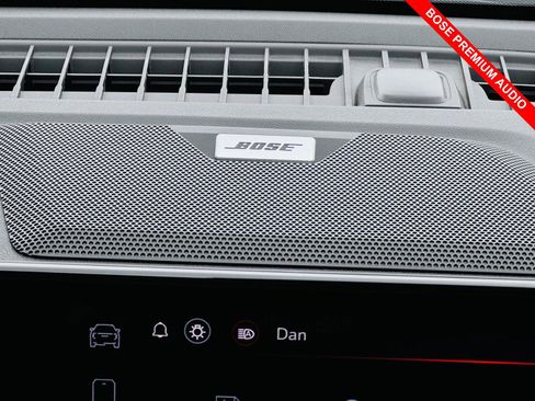 Used 2024 GMC Canyon AT4 w/ AT4 Premium Package image 5