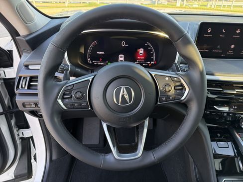 Certified 2024 Acura MDX w/ Technology Package FWD image 18