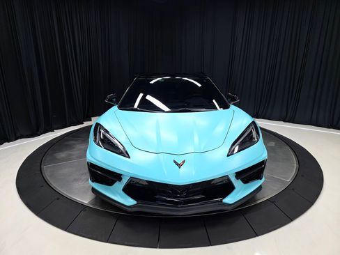 Used 2023 Chevrolet Corvette Stingray Preferred Cpe w/ Z51 Performance Package RWD image 8