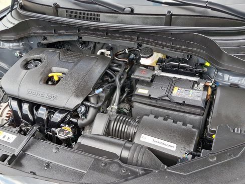 Used 2025 Kia Soul LX FWD image 27