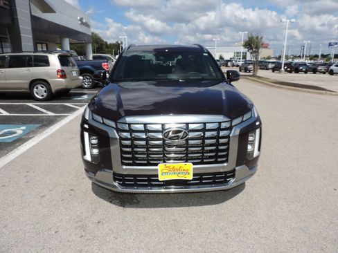 Used 2025 Hyundai Palisade Calligraphy AWD/4WD image 2