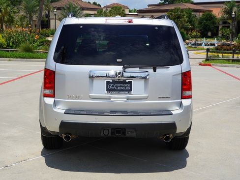 Used 2010 Honda Pilot Touring image 7