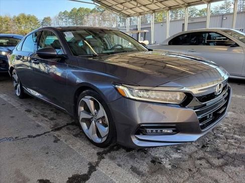 Used 2018 Honda Accord Touring image 6