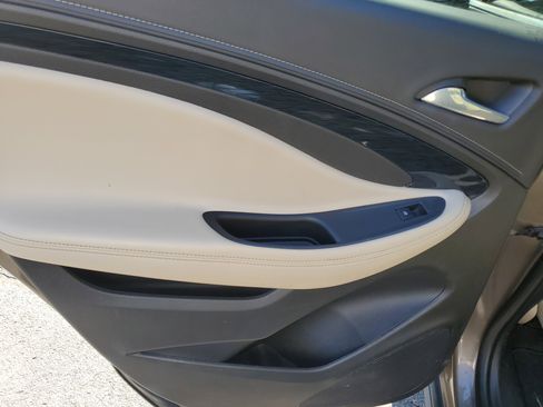 Used 2017 Buick Envision Premium image 14