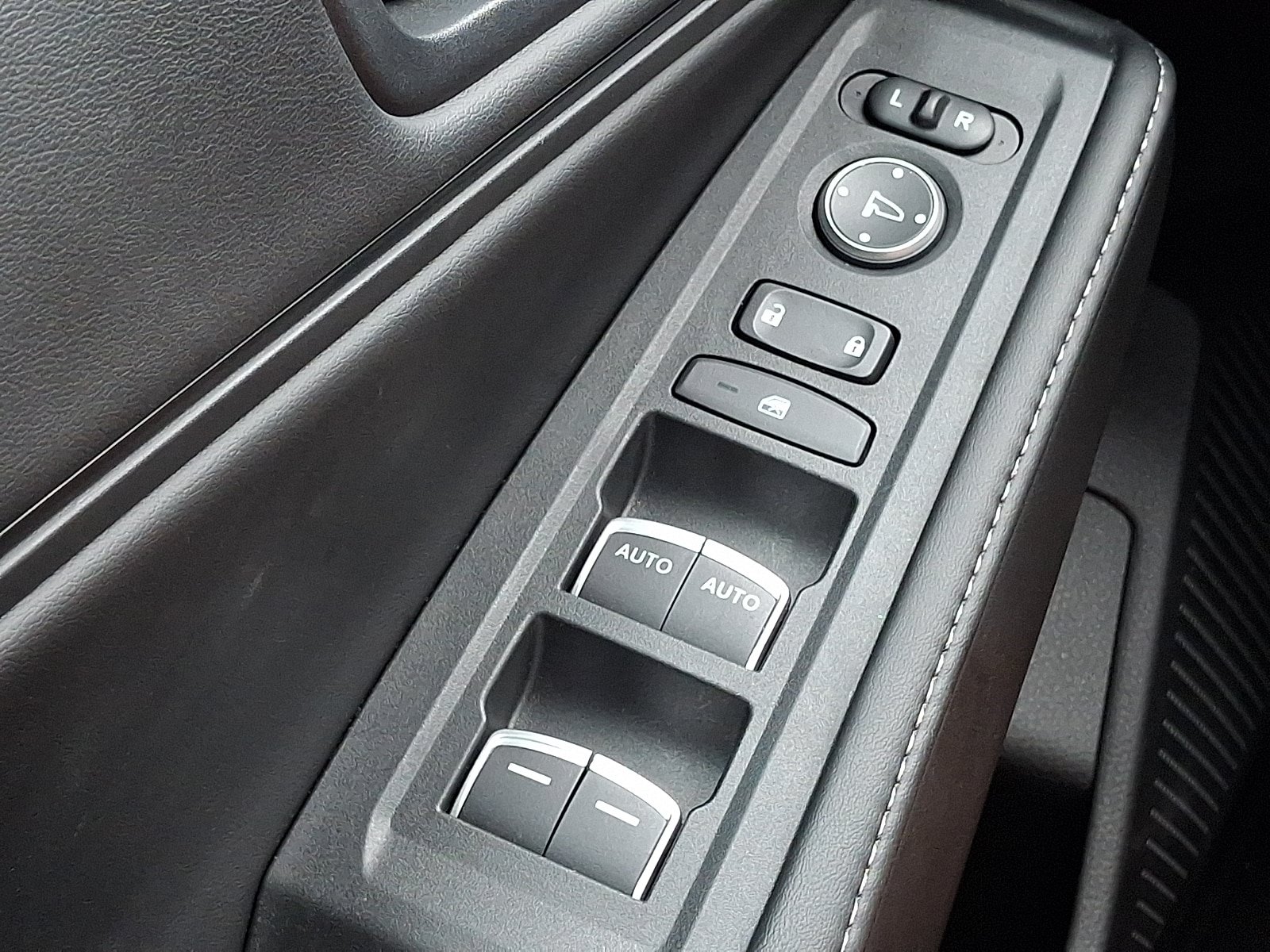 Used 2024 Honda Accord Sport image 25