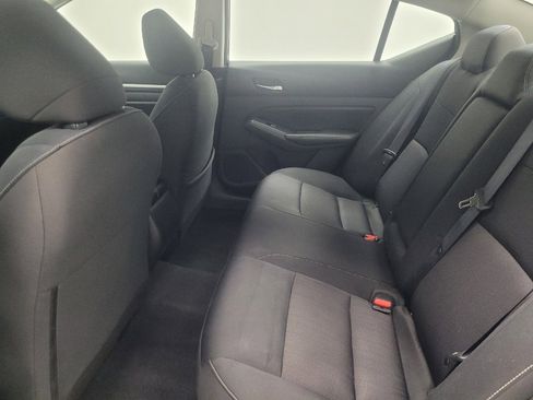 Used 2022 Nissan Altima 2.5 SV FWD image 18