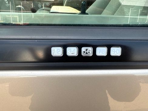 Used 2008 Ford Expedition XLT AWD/4WD image 19