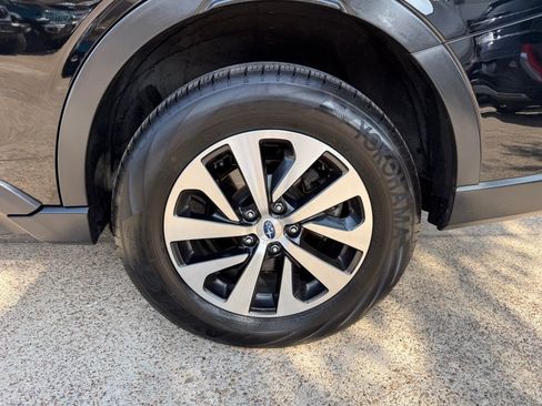 Used 2022 Subaru Outback Premium AWD/4WD image 11
