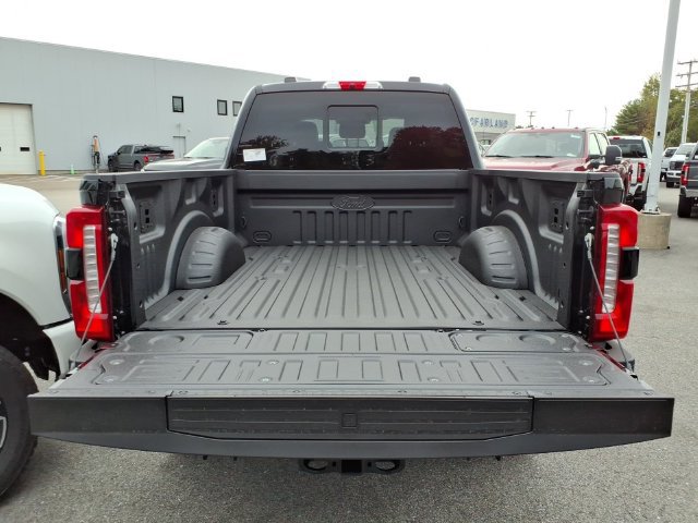 New 2027 Ford F350 Lariat w/ Black Appearance Package AWD/4WD image 6