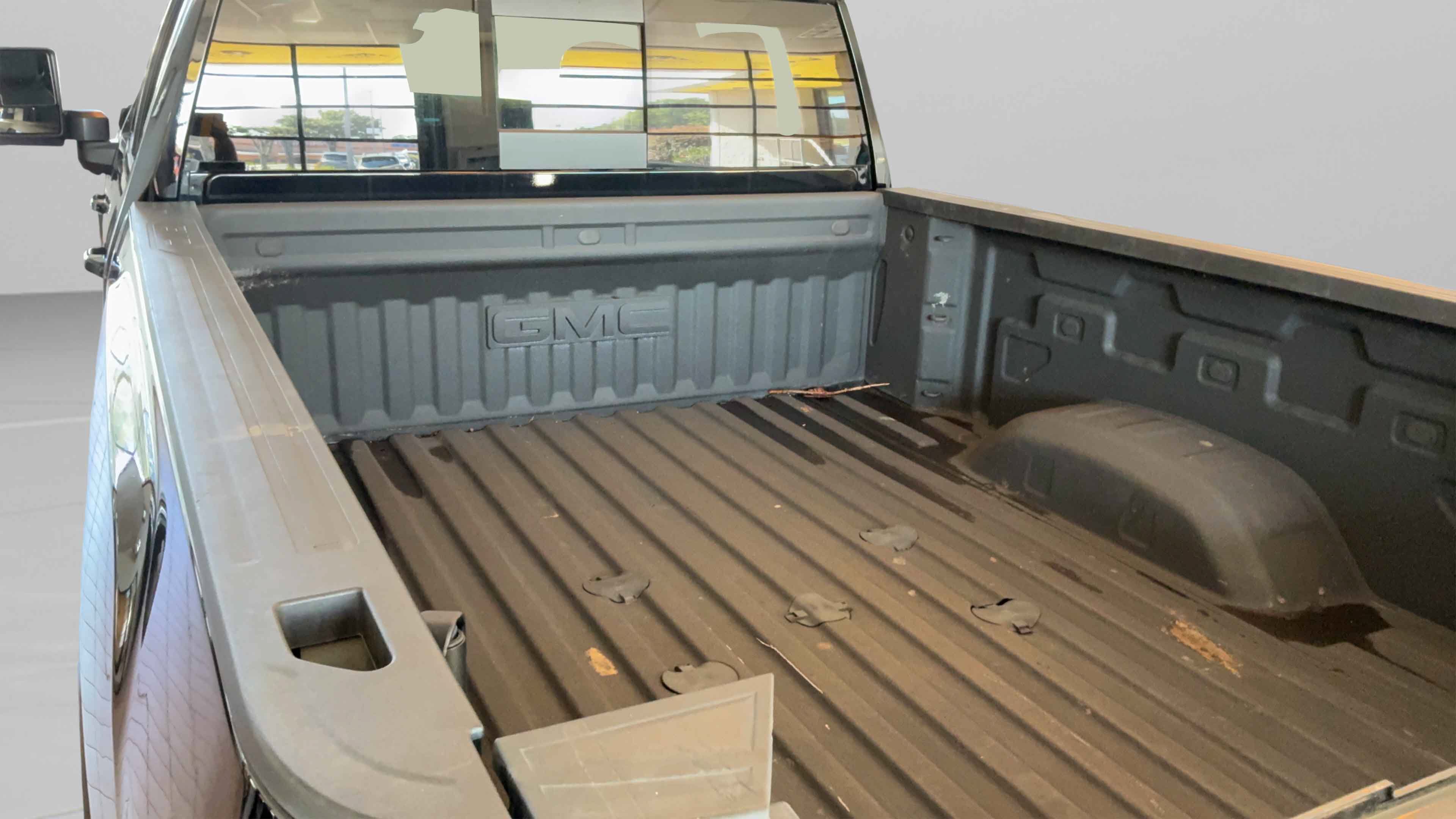 Used 2025 GMC Sierra 2500 AT4 w/ AT4 Premium Plus Package AWD/4WD image 38