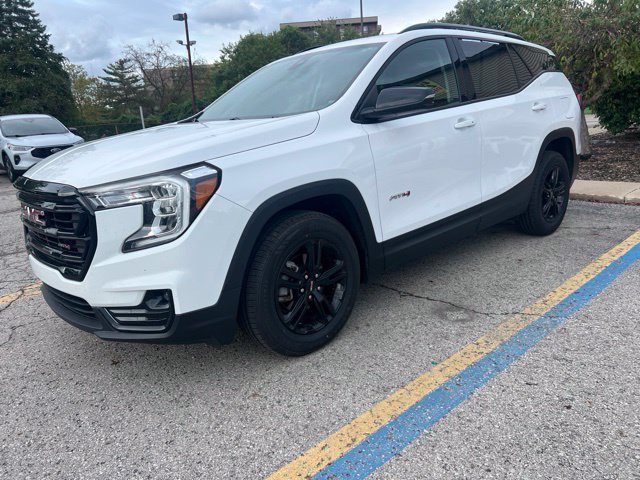 Used 2023 GMC Terrain AT4 w/ LPO, Floor Liner Package AWD/4WD image 3