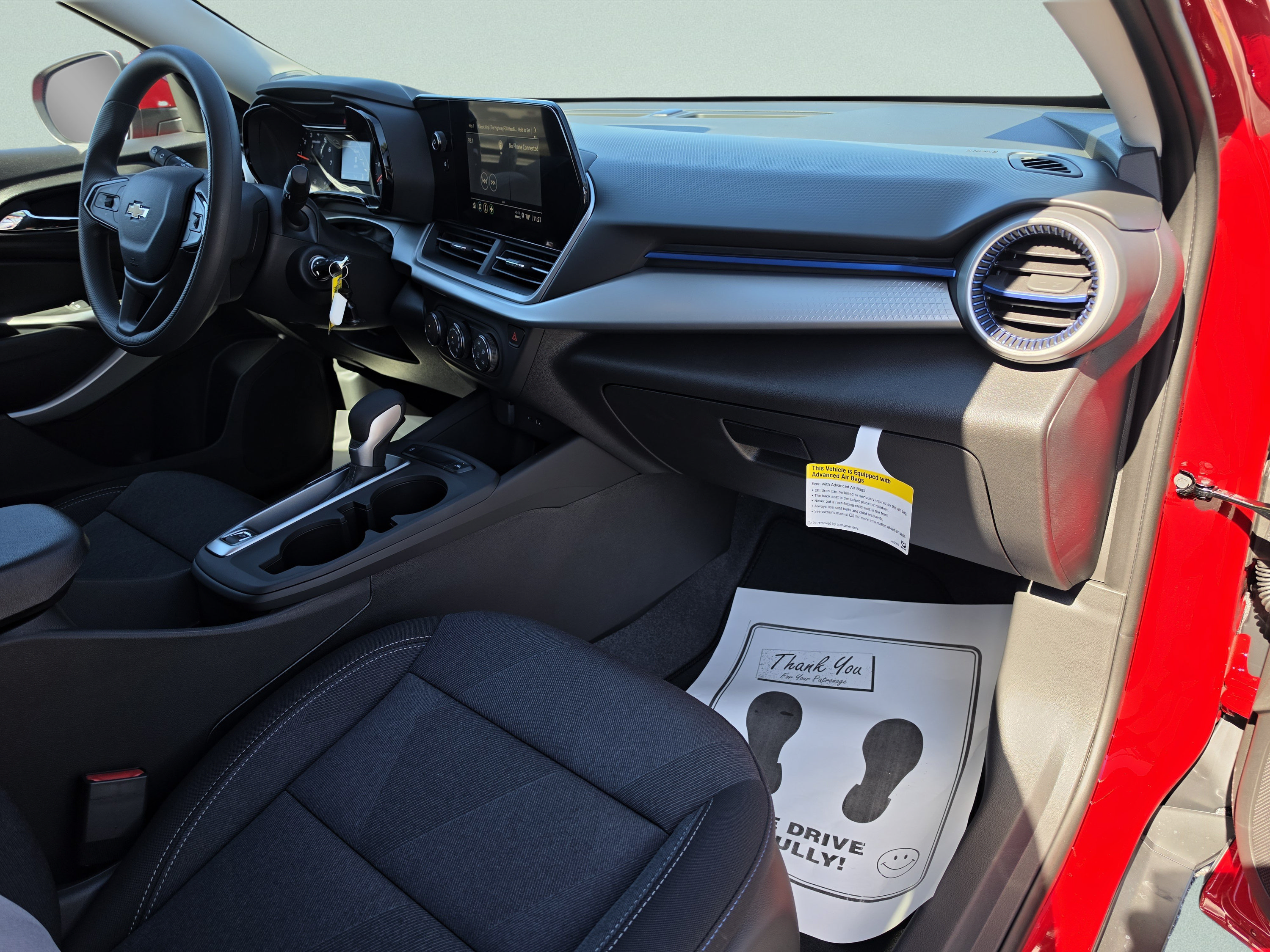 New 2026 Chevrolet Trax LS w/ LS Convenience Package FWD image 15