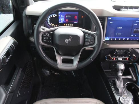 Used 2024 Ford Bronco Wildtrak AWD/4WD image 5