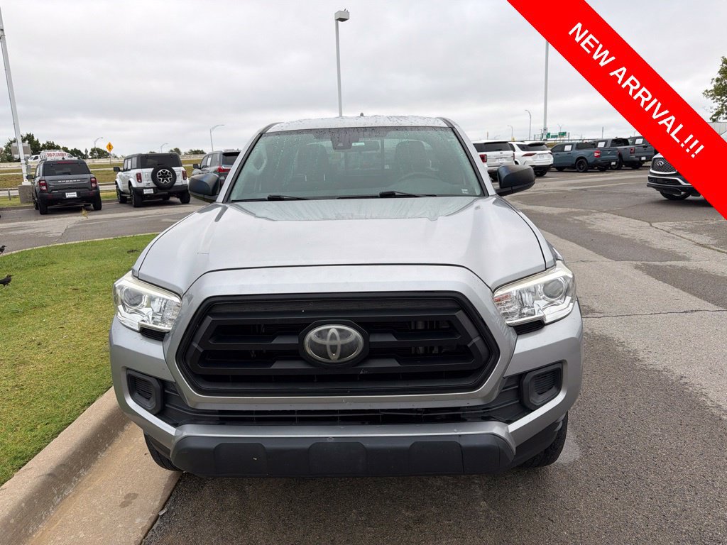 Used 2020 Toyota Tacoma SR w/ SX Package RWD image 2